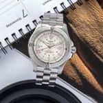 Breitling Colt Quartz A74380 (2007) - 41 mm Steel case (1/8)