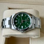 Rolex Oyster Perpetual 36 126000 (2024) - Groen wijzerplaat 36mm Staal (4/7)