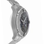 Breitling Avenger A24315101C1A1 (2026) - 45mm Staal (5/8)