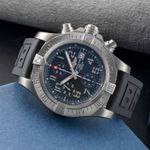 Breitling Avenger Bandit E1338310/M534 (Unknown (random serial)) - Grey dial 45 mm Titanium case (2/8)