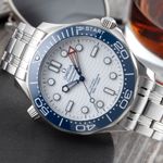 Omega Seamaster Diver 300 M 210.30.42.20.04.002 (Unknown (random serial)) - White dial 42 mm Steel case (2/8)