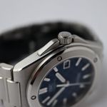 IWC Ingenieur Automatic IW328907 (2025) - Blue dial 40 mm Steel case (7/8)