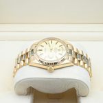 Rolex Day-Date 1803 (1974) - Champagne dial 36 mm Yellow Gold case (4/7)