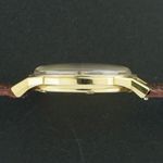 Omega Constellation 168.005 (1966) - White dial 34 mm Yellow Gold case (6/8)