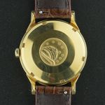 Omega Constellation 168.005 (1966) - White dial 34 mm Yellow Gold case (4/8)