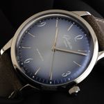 Glashütte Original Sixties 1-39-52-14-02-04 (2025) - Blue dial 39 mm Steel case (3/7)