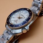 Seiko Prospex SPB301J1 (2025) - White dial 43 mm Steel case (3/8)