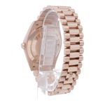 Rolex Day-Date 40 228235 (2025) - Bruin wijzerplaat 40mm Roségoud (4/7)