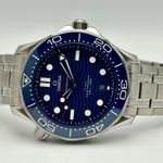 Omega Seamaster Diver 300 M 210.30.42.20.03.001 (2023) - Blue dial 42 mm Steel case (2/10)