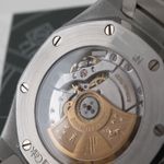 Audemars Piguet Royal Oak Selfwinding 15300ST.OO.1220ST.01 (Unknown (random serial)) - Silver dial 39 mm Steel case (7/8)
