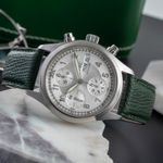 IWC Pilot Spitfire Chronograph IW370628 (2005) - Silver dial 39 mm Steel case (2/8)