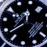 Rolex Sea-Dweller 4000 16600 (2001) - Black dial 40 mm Steel case (2/8)