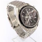 Omega Speedmaster Date 3210.50.00 (2012) - Black dial 40 mm Steel case (3/6)