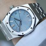 Audemars Piguet Royal Oak Selfwinding 15550ST.OO.1356ST.06 (2025) - Blue dial 37 mm Steel case (6/7)