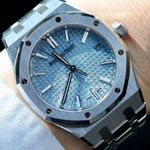 Audemars Piguet Royal Oak Selfwinding 15550ST.OO.1356ST.06 (2025) - Blue dial 37 mm Steel case (4/7)