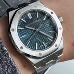 Audemars Piguet Royal Oak Selfwinding 15550ST.OO.1356ST.06 (2025) - Blue dial 37 mm Steel case (1/7)