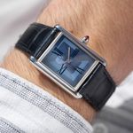 Cartier Tank Louis Cartier WGTA0121 (2023) - Blauw wijzerplaat 33mm Platina (4/5)