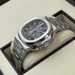 Patek Philippe Nautilus 5990/1A-001 (2021) - Zwart wijzerplaat 40mm Staal (3/8)