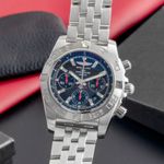 Breitling Chronomat 44 AB0111 (Onbekend (willekeurig serienummer)) - Zwart wijzerplaat 44mm Staal (3/8)