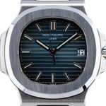 Patek Philippe Nautilus 5711/1A-001 (2010) - Blue dial 40 mm Steel case (2/7)