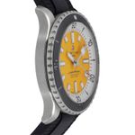 Breitling Superocean 42 A17375211I1S1 (Unknown (random serial)) - Yellow dial 42 mm Steel case (7/8)