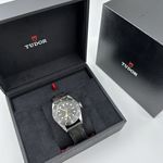 Tudor Black Bay 79230N-0008 (2024) - Black dial 41 mm Steel case (3/8)