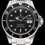 Rolex Submariner Date 16610 (1997) - Black dial 40 mm Steel case (1/8)