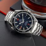 Omega Seamaster Planet Ocean 2201.51.00 (2005) - Black dial 42 mm Steel case (2/8)