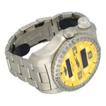 Breitling Emergency E76325 (2014) - Geel wijzerplaat 51_MM Titanium (9/14)