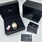 Tudor Royal 28603-0002 (2024) - Silver dial 41 mm Steel case (2/8)