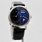 A. Lange & Söhne Little Lange 1 182.086 (2023) - Blauw wijzerplaat 36mm Witgoud (1/8)