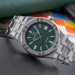 Maurice Lacroix Aikon AI6007-SS002-630-1 (Unknown (random serial)) - Green dial 39 mm Steel case (2/8)