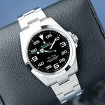 Rolex Air-King 126900 (2023) - Black dial 40 mm Steel case (2/8)