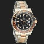 Rolex GMT-Master II 126711CHNR (2020) - Black dial 40 mm Gold/Steel case (4/8)