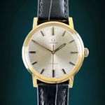 Omega Genève 135.070 (1970) - White dial 34 mm Yellow Gold case (1/8)