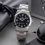 Rolex Explorer 224270 (Onbekend (willekeurig serienummer)) - Zwart wijzerplaat 40mm Staal (1/8)