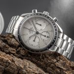 Omega Speedmaster Racing 326.30.40.50.02.001 - (2/8)