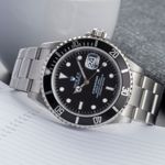 Rolex Submariner Date 16610T (Unknown (random serial)) - Black dial 40 mm Steel case (2/8)