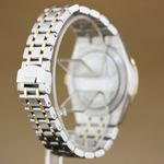 Tudor Royal 28603 (2022) - Champagne wijzerplaat 41mm Staal (8/8)