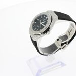 Hublot Classic Fusion 565.NX.1470.RX (2025) - Black dial 38 mm Titanium case (2/4)