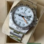 Rolex Explorer II 226570 (2022) - White dial 42 mm Steel case (3/7)