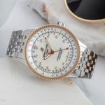 Breitling Navitimer U17395 - (2/8)