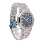 Patek Philippe Nautilus 5811/1G (2024) - Blue dial 41 mm White Gold case (7/7)