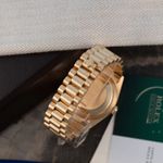 Rolex Day-Date 36 18238 (1989) - Blue dial 36 mm Yellow Gold case (6/8)