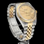 Rolex Datejust 36 16233 (2001) - Champagne wijzerplaat 36mm Goud/Staal (6/8)