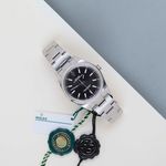 Rolex Oyster Perpetual 39 114300 - (2/8)