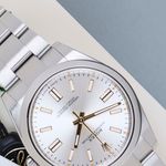 Rolex Oyster Perpetual 41 124300 (2023) - 41 mm Steel case (4/8)