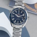 Omega Seamaster Planet Ocean 232.90.42.21.03.001 (Onbekend (willekeurig serienummer)) - Blauw wijzerplaat 42mm Titanium (3/8)