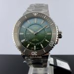 Oris Aquis 01 743 7734 4197-Set (2024) - Groen wijzerplaat 44mm Staal (1/8)