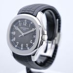 Patek Philippe Aquanaut 5167/1A-001 (Unknown (random serial)) - Black dial 40 mm Steel case (2/8)
